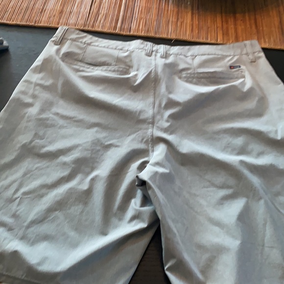 Brand new men’s size 40 shorts - Picture 3 of 4